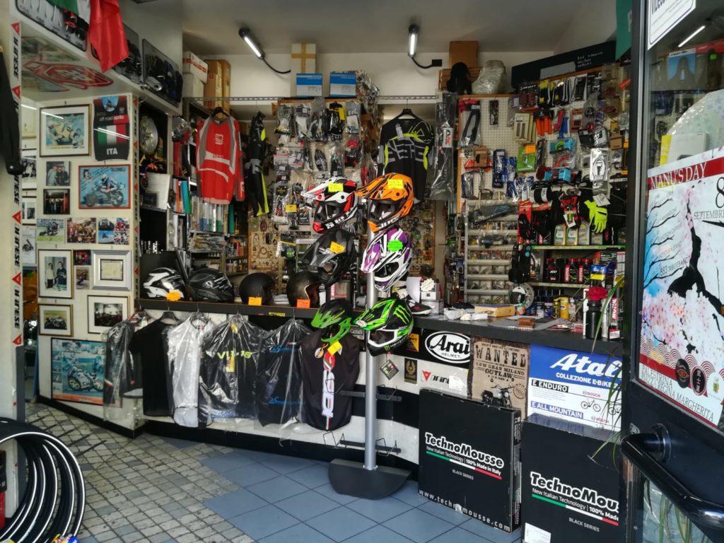 Libianchi Moto - ricambi, caschi e accessori per la tua bici e moto